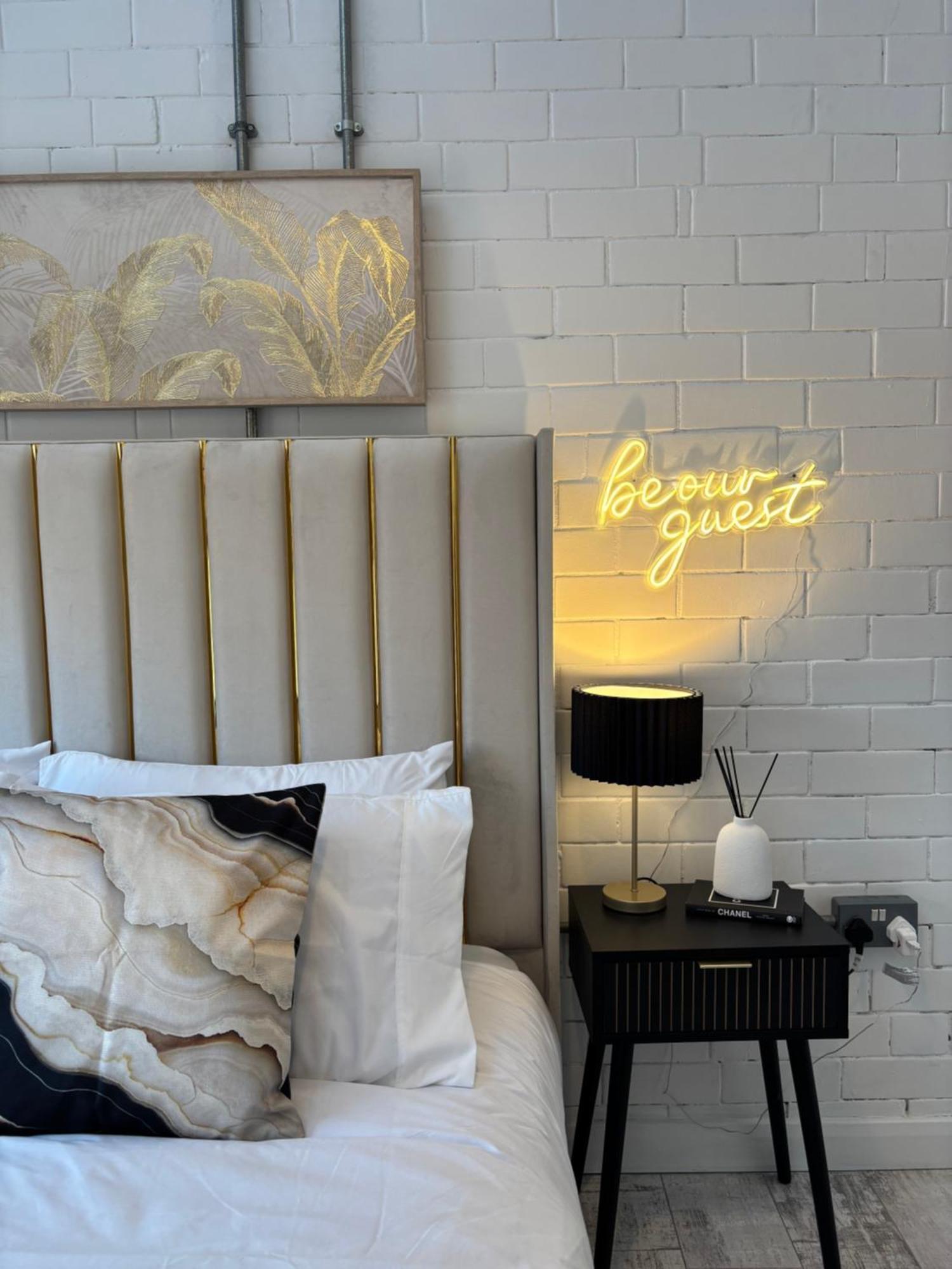 Lux - Luxury In Centre Near Canal Апартаменты Лидс